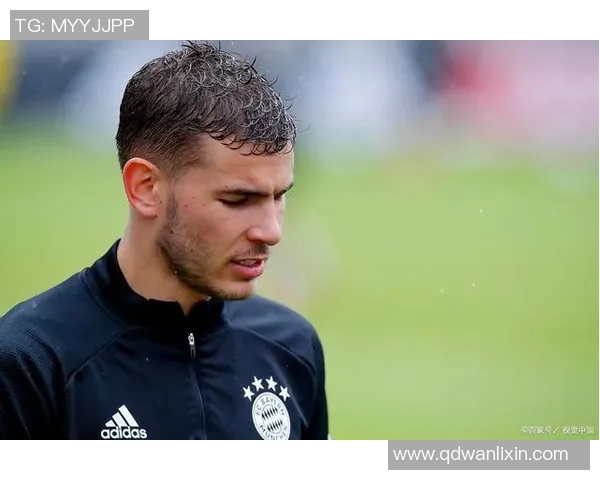 足球明星女友意外踢球被抓引发热议网友纷纷猜测背后故事